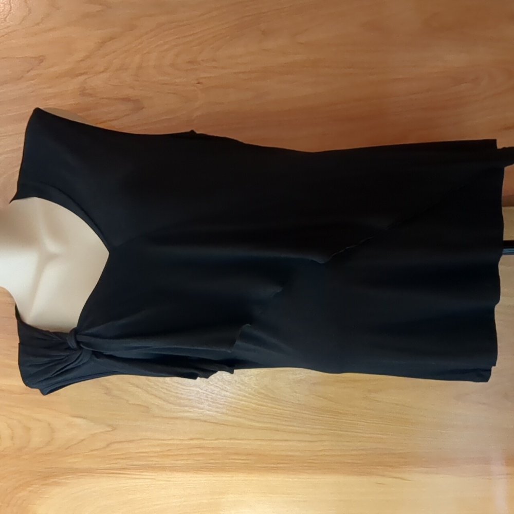 Cable & Gauge Black Sleeveless Draped Top